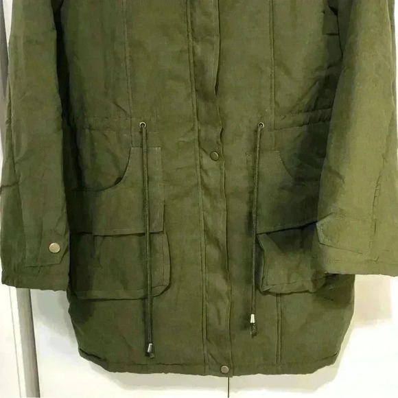 Women's Winter Olive Green Coat Hooded Warm Jacket with Fur Trim Size Medium - Picture 5 of 15